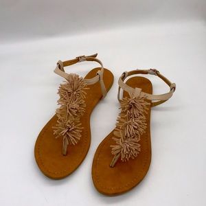 DollyMix Suede Pom Pom Toe Thong Sandals Size 7M